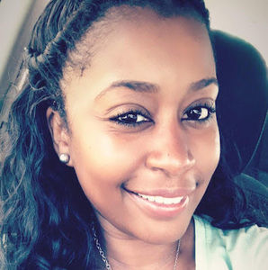 Meet your Posher, Vanessa